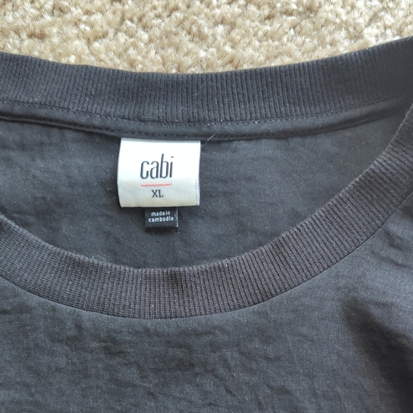 CAbi Black Sleeveless Women's Top - Picture 2 of 4